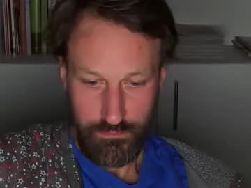 maenu_69 on Chaturbate