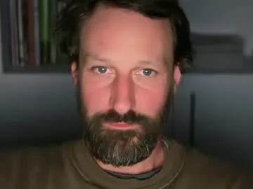 maenu_69 on Chaturbate