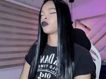 mia_gatesvg