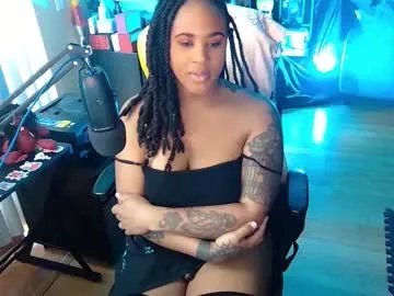 mommi_sh3d3vil on Chaturbate 