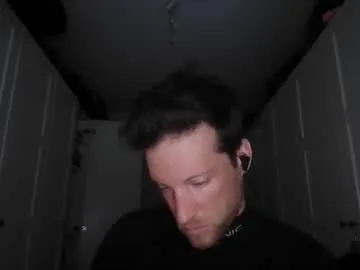 moms_little_monster on Chaturbate