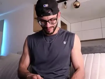 phantom_bigger1 — Strong Energy Big Cum  #latino #cum #muscle #lovense #ass [1390 tokens remaining]