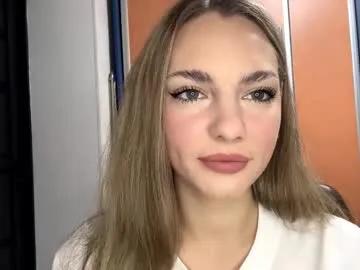 pricillahoinacki — Goal:take off my bra. My name is Amelia  #new , new experience to me, hope it turns out well :3  #skinny #bigboobs #18 #shy [0 tokens remaining]