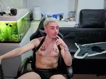 rayzel31 — GOAL: oil show [100 tokens remaining] Welcome to my room!  #master  #fit #oil  #lovense