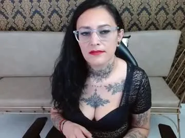 roxanne_vale on Chaturbate