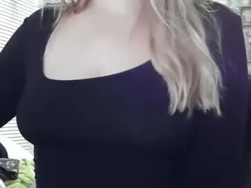 sarahmummy — Hey! lets #chat #mommyboobs