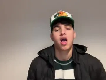 sbouchikh03 on Chaturbate