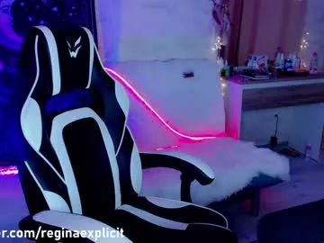 snake_bites on Chaturbate