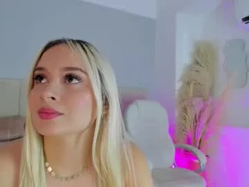 sofia_pamela on Chaturbate