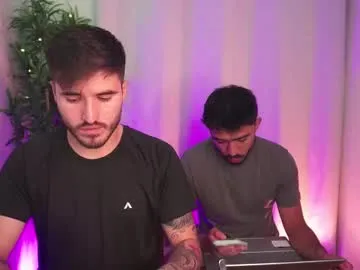 t0ny_wylie on Chaturbate