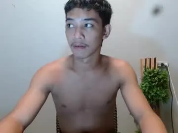 tom_denzel on Chaturbate