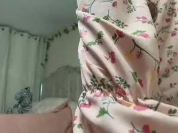 tomoe_b — show the flower in doggy [688 tokens left] Hi, I'm Lea. #latinoMy body is #skinny and #smalltits  I like #teasing,You can play with my #lovense