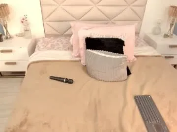 twwiiggy19 on Chaturbate