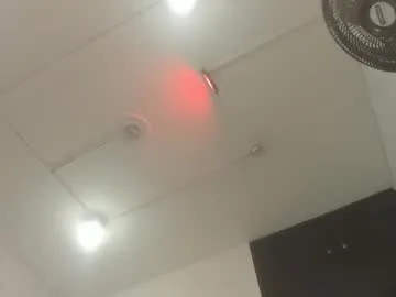 victoriaa_millers on Chaturbate