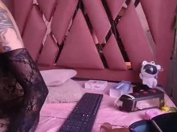 viollettaa_ on Chaturbate