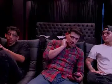 web_gammer_ on Chaturbate