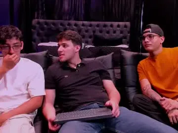 web_gammer_ on Chaturbate