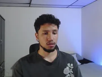 yeff_stone on Chaturbate