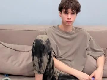 your_shy_guy on Chaturbate