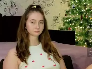 yourcreamyister on Chaturbate