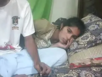 zoyakhan803 on Chaturbate