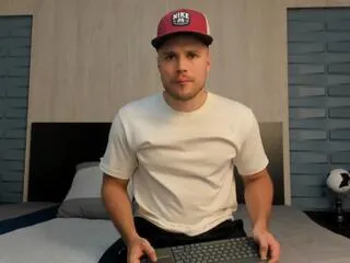 adrien_roche on Flirt4Free