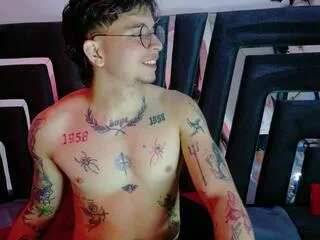 alice_slave_max_dominant on Flirt4Free
