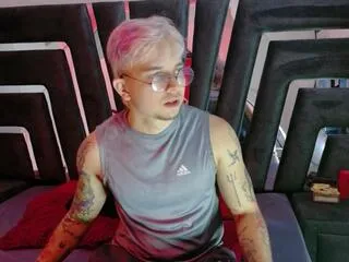 alice_slave_max_dominant on Flirt4Free