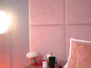 alma_luv on Flirt4Free