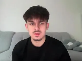 charlton_lee on Flirt4Free