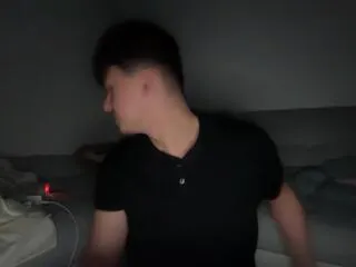 charlton_lee on Flirt4Free