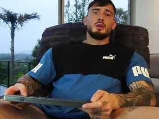 dimitri_sullivan on Flirt4Free