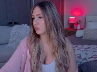 emeree_lakes on Flirt4Free