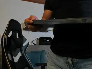 erick_wallace on Flirt4Free