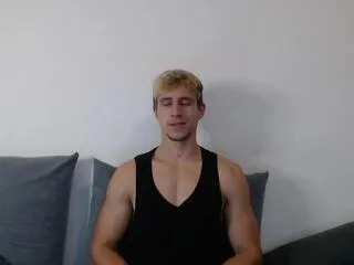 evan_richmond on Flirt4Free