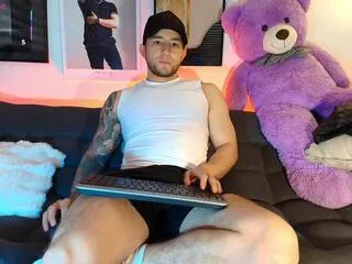 felipe_stanford on Flirt4Free