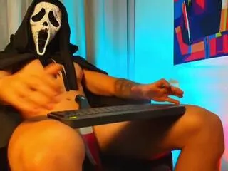 james_whiite on Flirt4Free