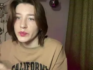 kyong_niwa — Freechat on Flirt4Free