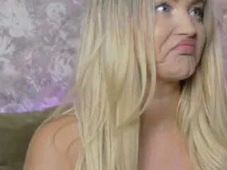 lanna_graces on Flirt4Free