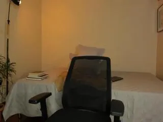 louissa_bennett on Flirt4Free