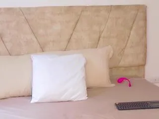 luciana_moretti on Flirt4Free