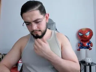 luigi_white — Freechat on Flirt4Free