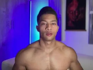 luke_wayne on Flirt4Free