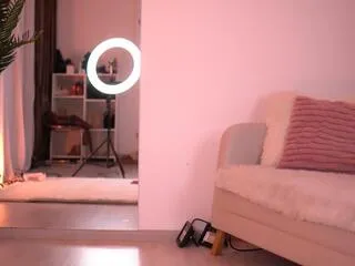 luv_caprice on Flirt4Free