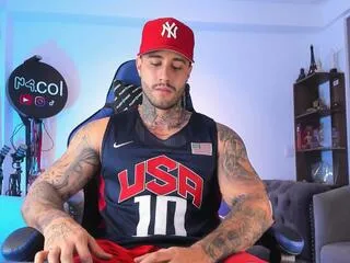 magic_mak on Flirt4Free