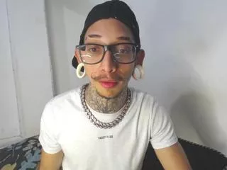 maikol_king on Flirt4Free