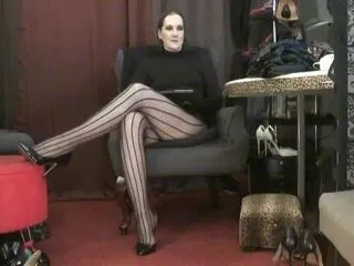 mistress_vivian on Flirt4Free