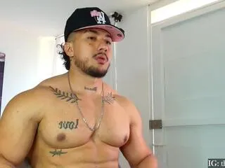 nikolay_lisin on Flirt4Free