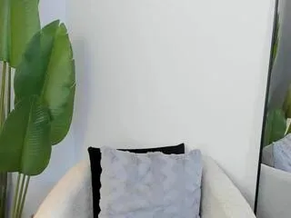 pola_leone on Flirt4Free