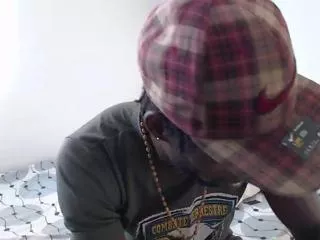 tairon_tuck on Flirt4Free